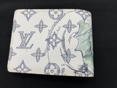 ポルトフォイユミュルティプルのLOUIS VUITTON