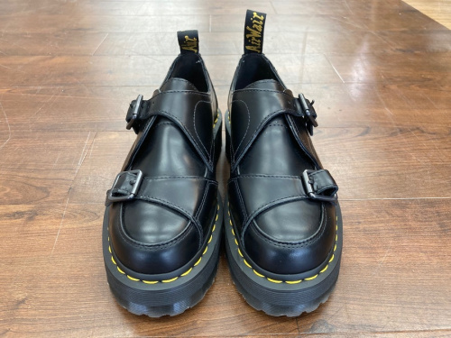 シューズのダブルモンクレザーシューズ