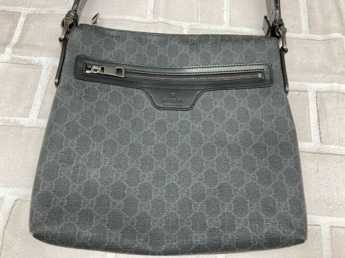 メッセンジャーバッグのGUCCI