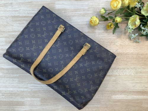 バッグ・財布のバッグ