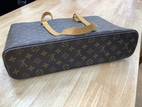 バッグのショルダートートバッグ