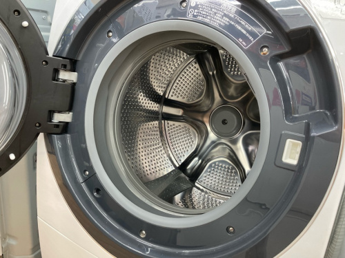 洗濯機のドラム式洗濯乾燥機