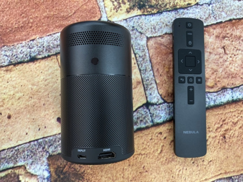 プロジェクターセットのNEBULA by Anker