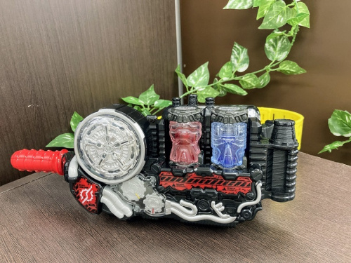 仮面ライダービルドのDXビルドドライバー