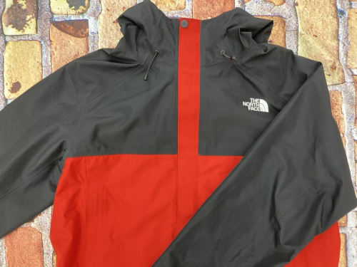 トップスのジャケット