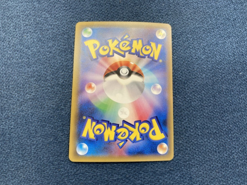 ポケモンカードのブラッキーGX