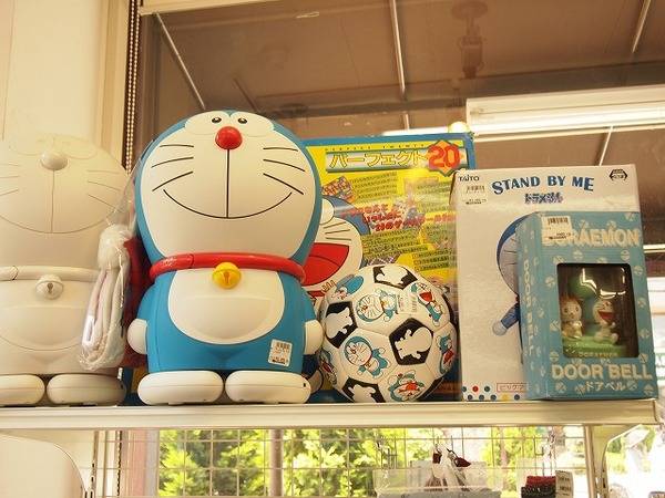 オーム電機　2電源式冷温庫のご紹介！【トレファク入間24-01】 ドラえもん冷温庫入荷！！【入間店】｜2017年07月22日｜リサイクル