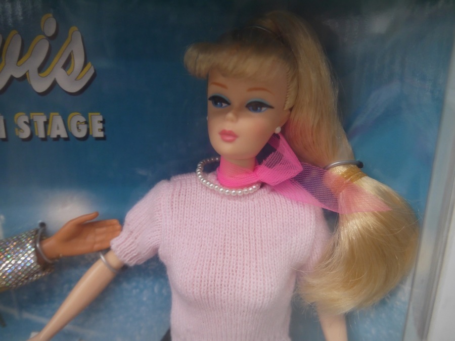 9月の水曜は買い物ポイント5倍！バービー人形のエルビスプレスリー