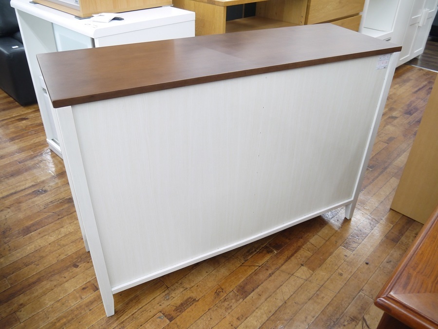 ニトリのフレンチカントリー風ローチェストのご紹介！有料配送あり【トレファク入間店家具紹介21-02】 ニトリのフレンチカントリー風ローチェストのご紹介！有料配送あり