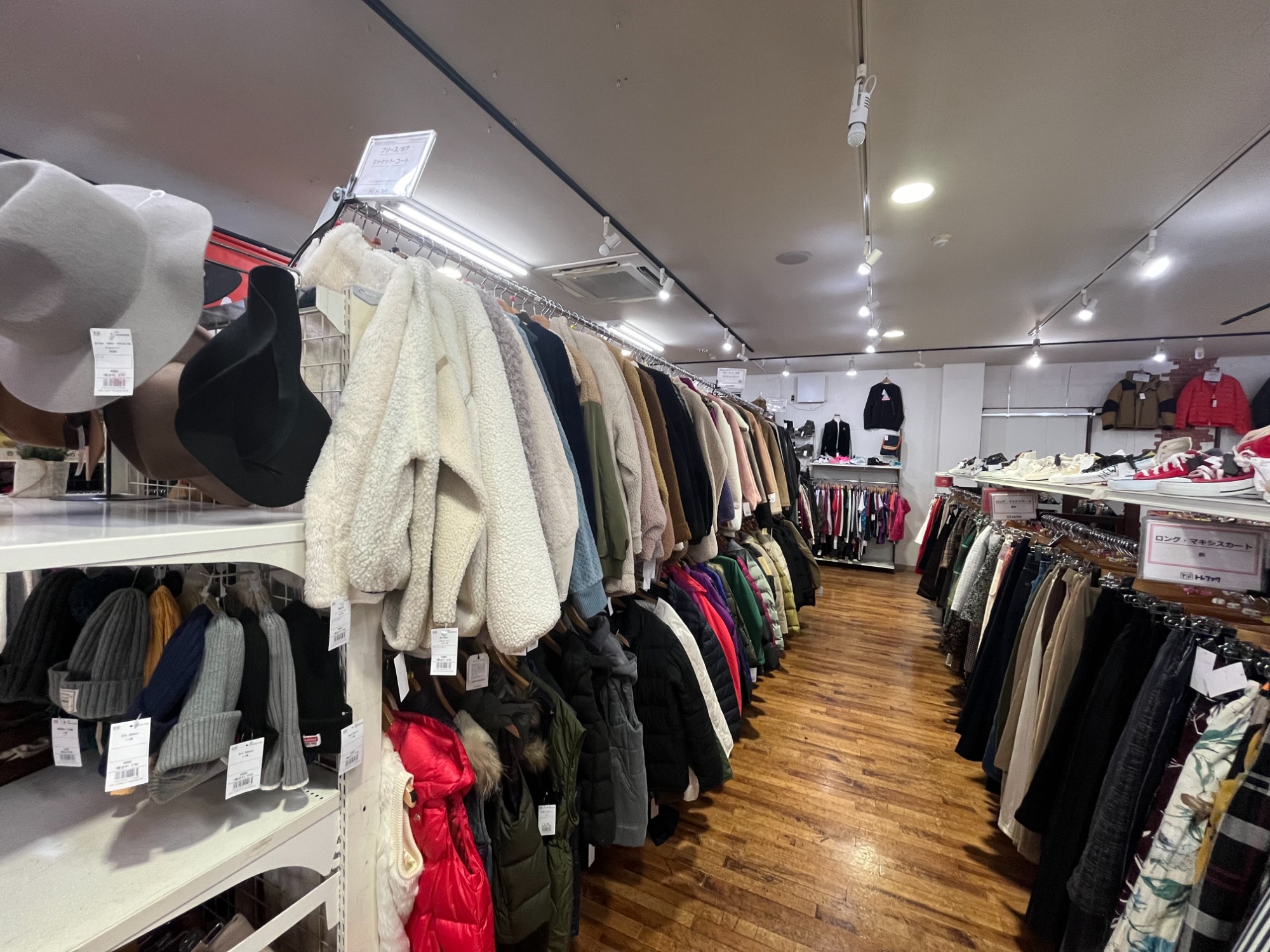 買うのも売るのも今がチャンス!!【新入荷】THE NORTH FACE 買うのも売るのも今がチャンス!!【新入荷】THE NORTH FACE