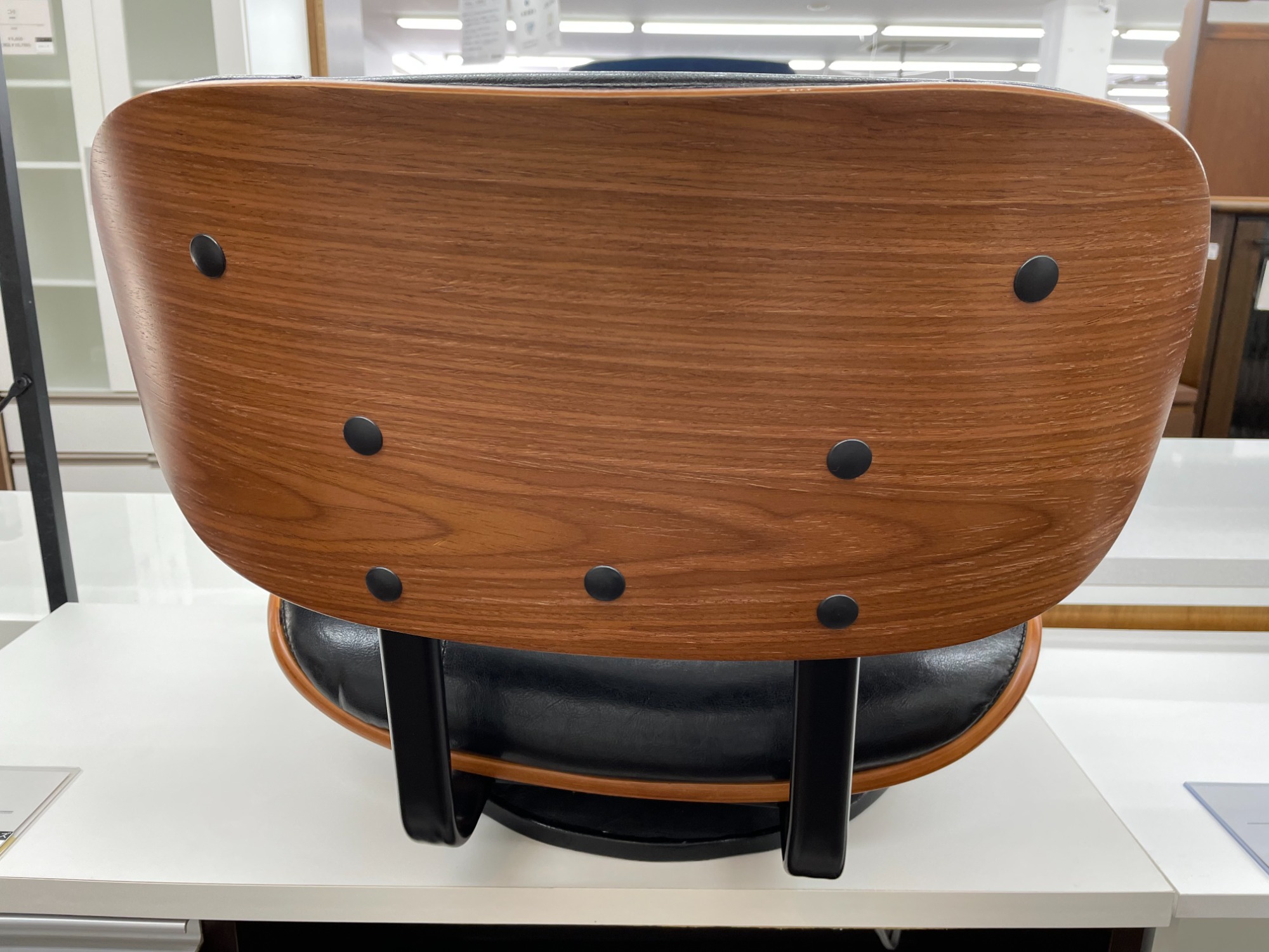 KNOX/ノックス】ローラウンドチェアの座椅子が入荷しました！｜2024年