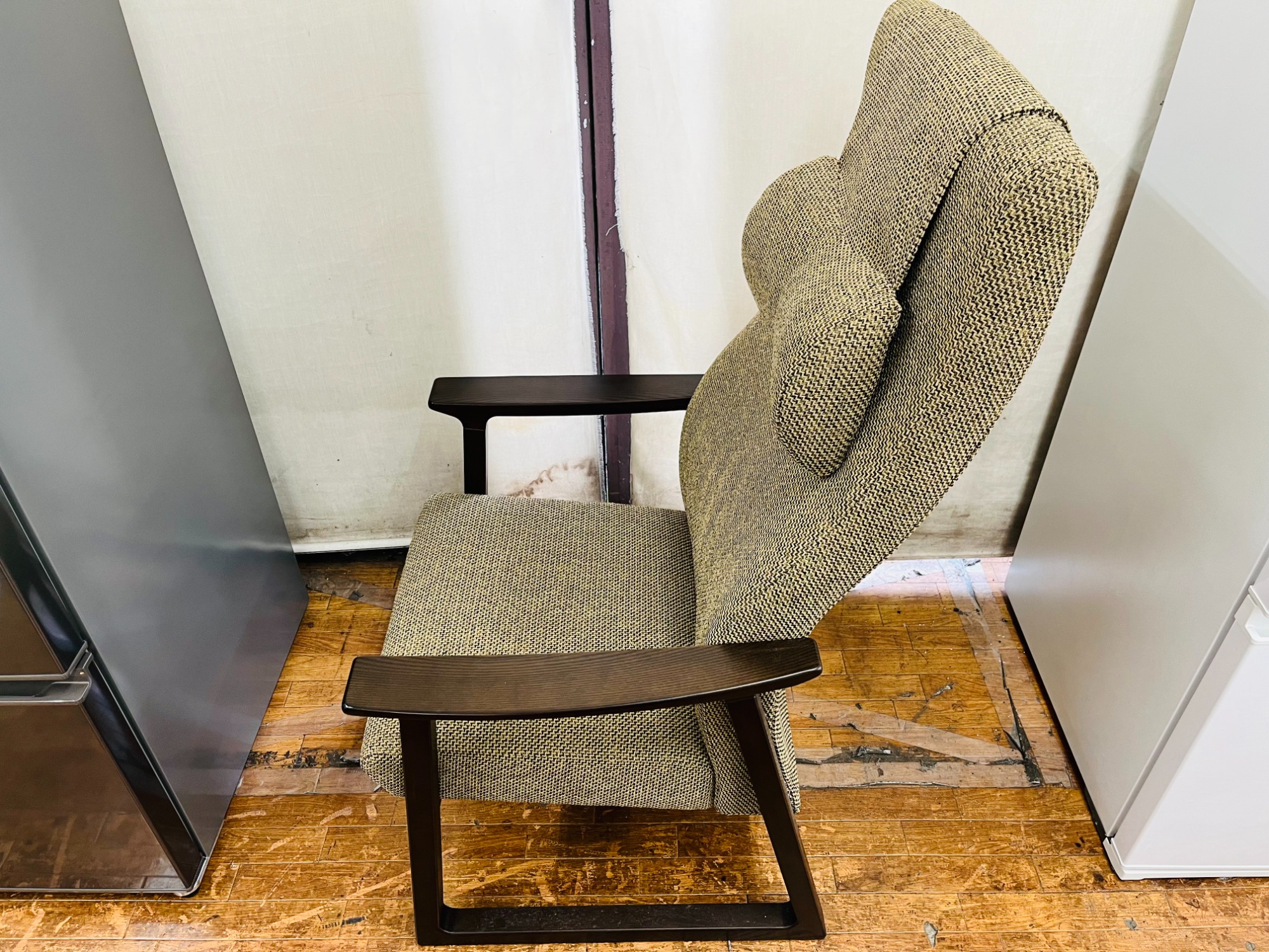 平田椅子制作所】姿勢にこだわったイージーチェアが入荷いたしました