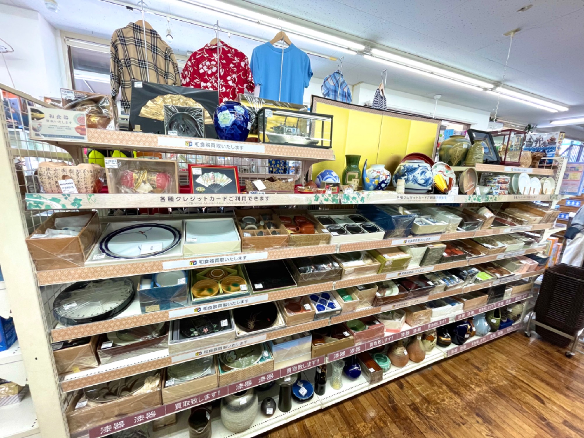 新入荷】ゼブラ柄の2人掛けソファが入荷しました！！｜2024年07月07日