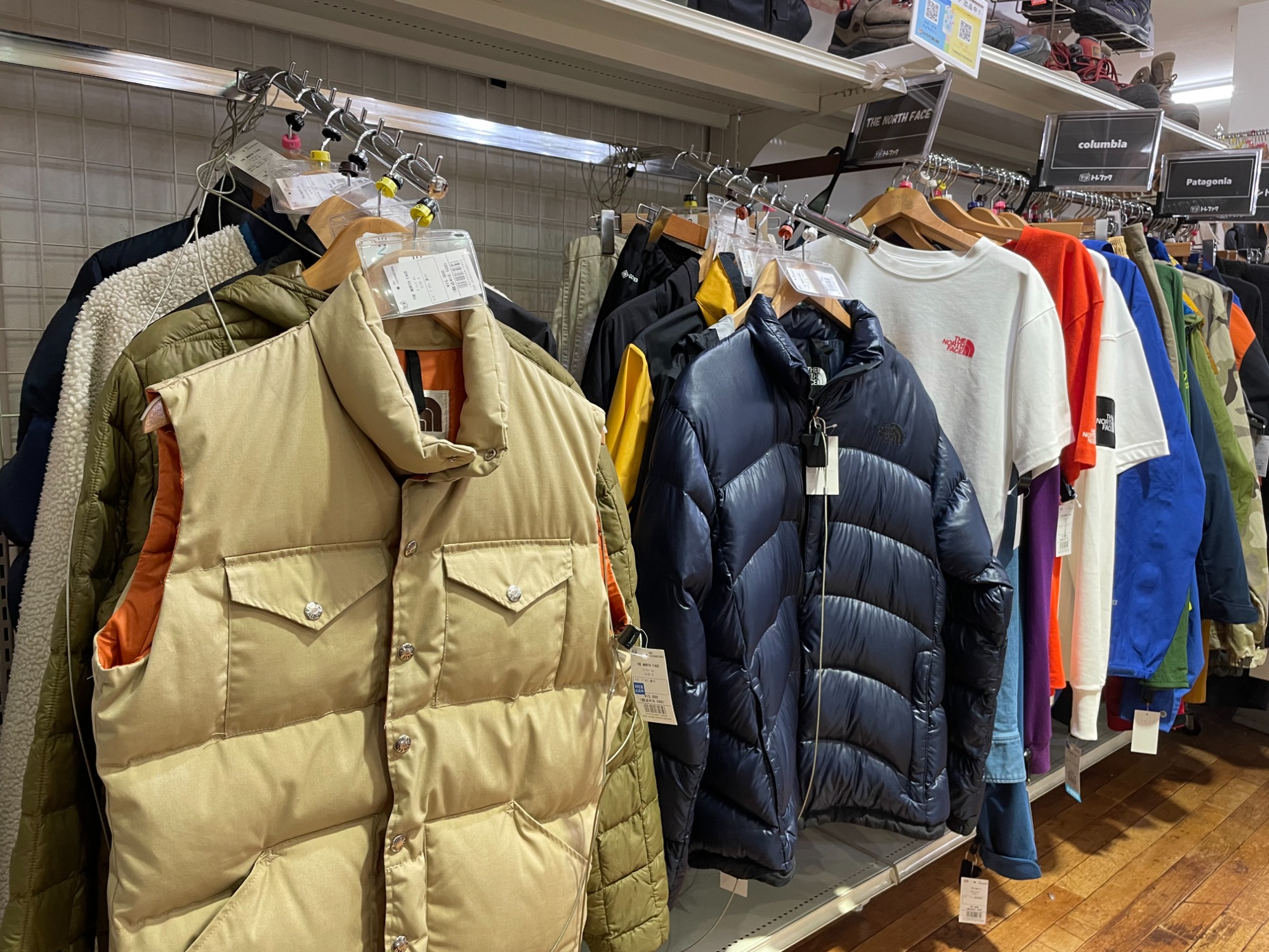 冬服古着】AVIREX(アビレックス)のMA-1ジャケットを入荷しました