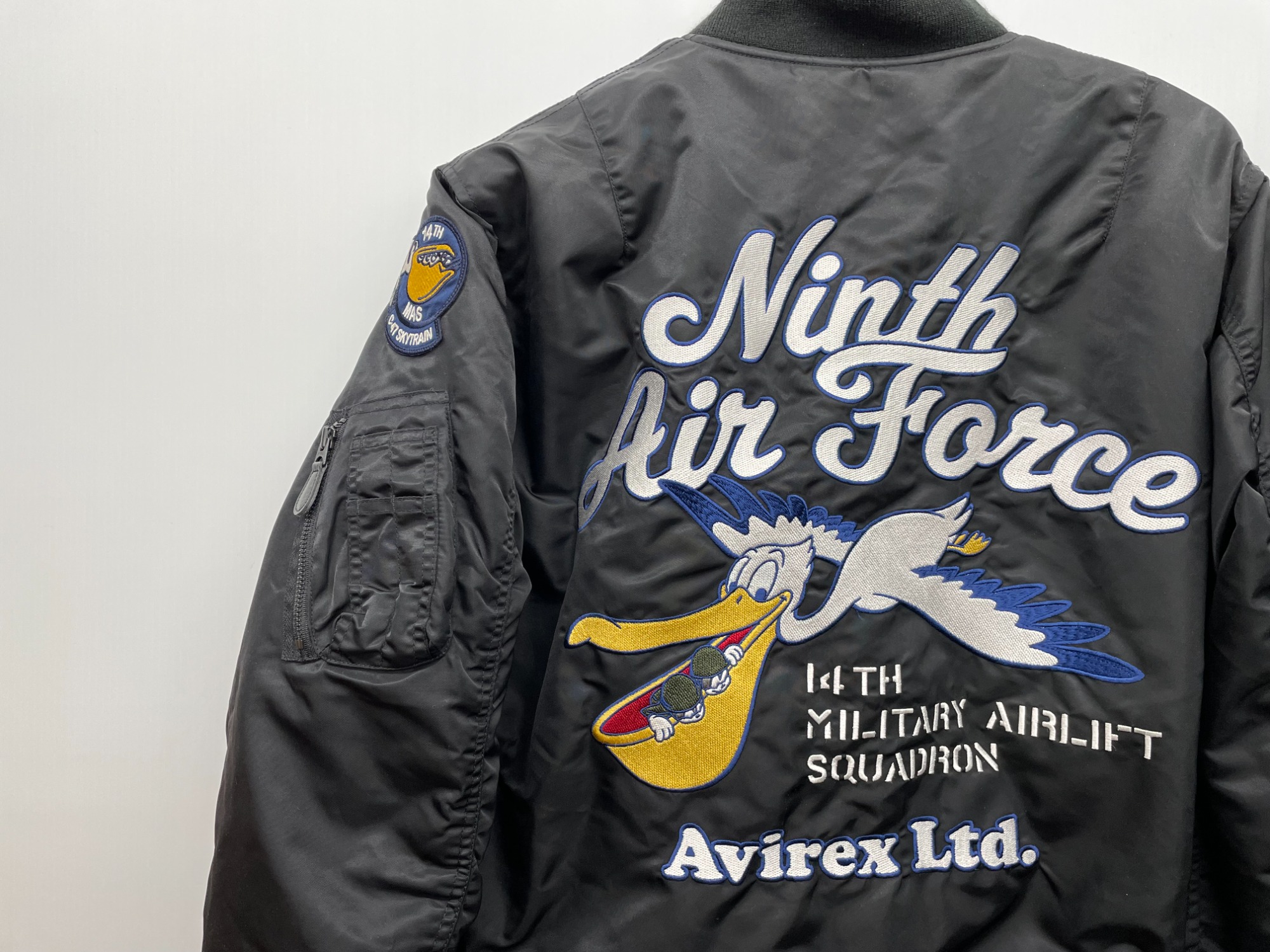冬服古着】AVIREX(アビレックス)のMA-1ジャケットを入荷しました