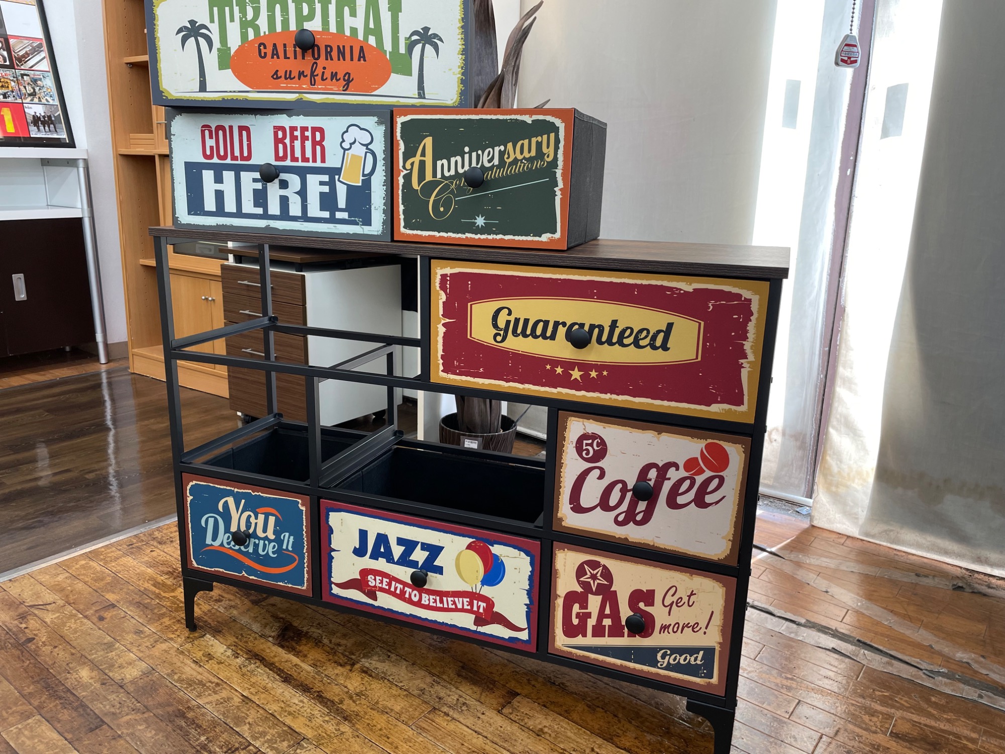 ヴィンテージ風アメリカンラック が入荷致しました！｜2025年09月10日