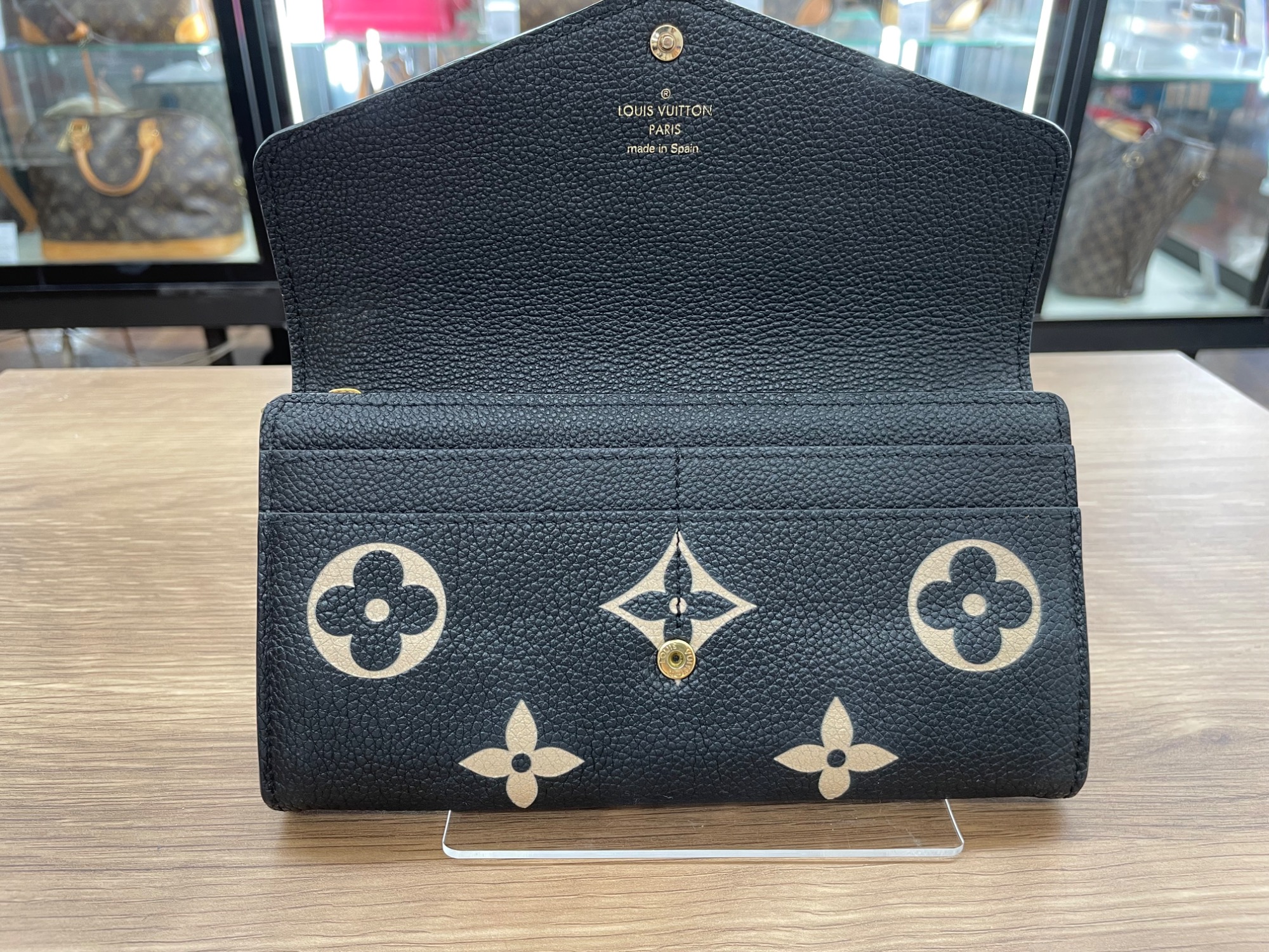 LV ポルトフォイユ長財布 LOUIS VUITTON】長財布 ポルトフォイユ・サラ M80496 が入荷しま