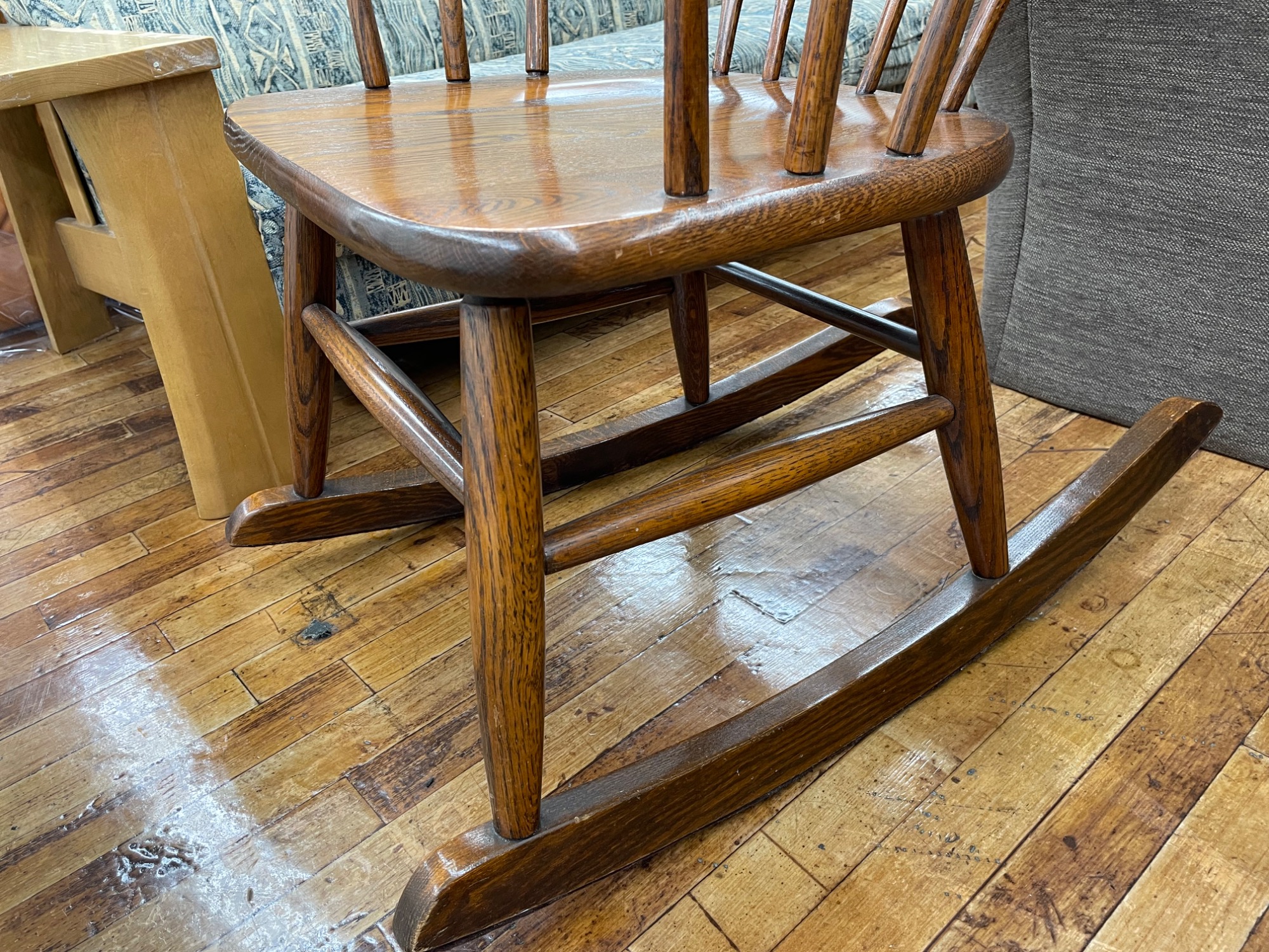 Shin Lee】一人掛けロッキングチェアー が入荷致しました！｜2025年10