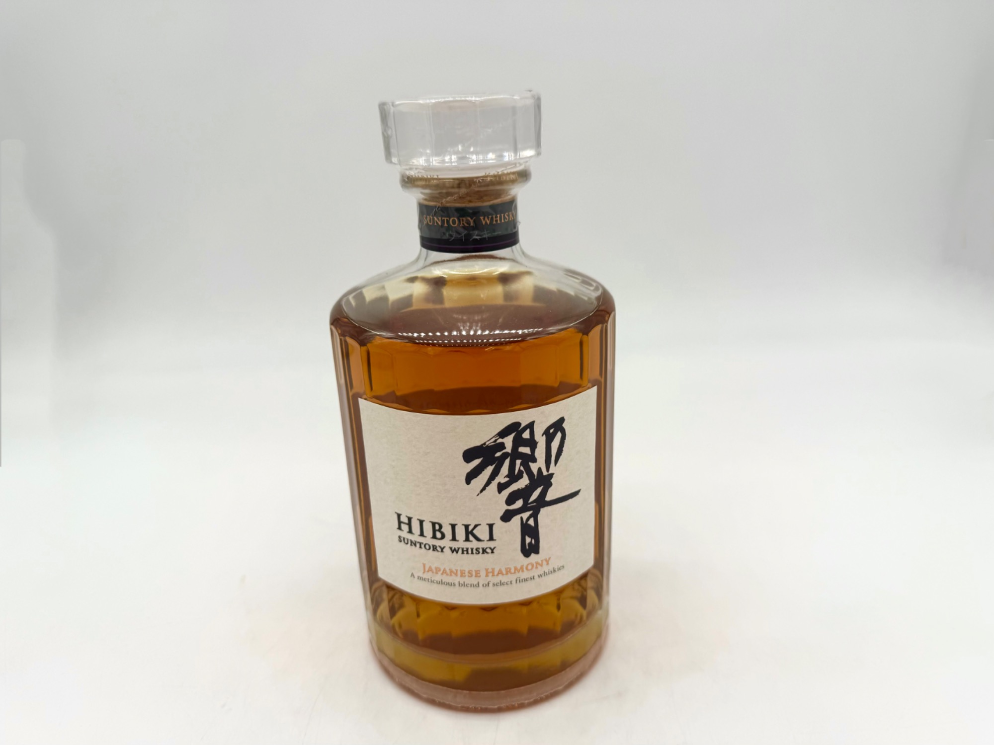 ［新品未使用］サントリー響700ml SUNTORY/サントリー】響 700mlが入荷致しました！｜2025年11月06日