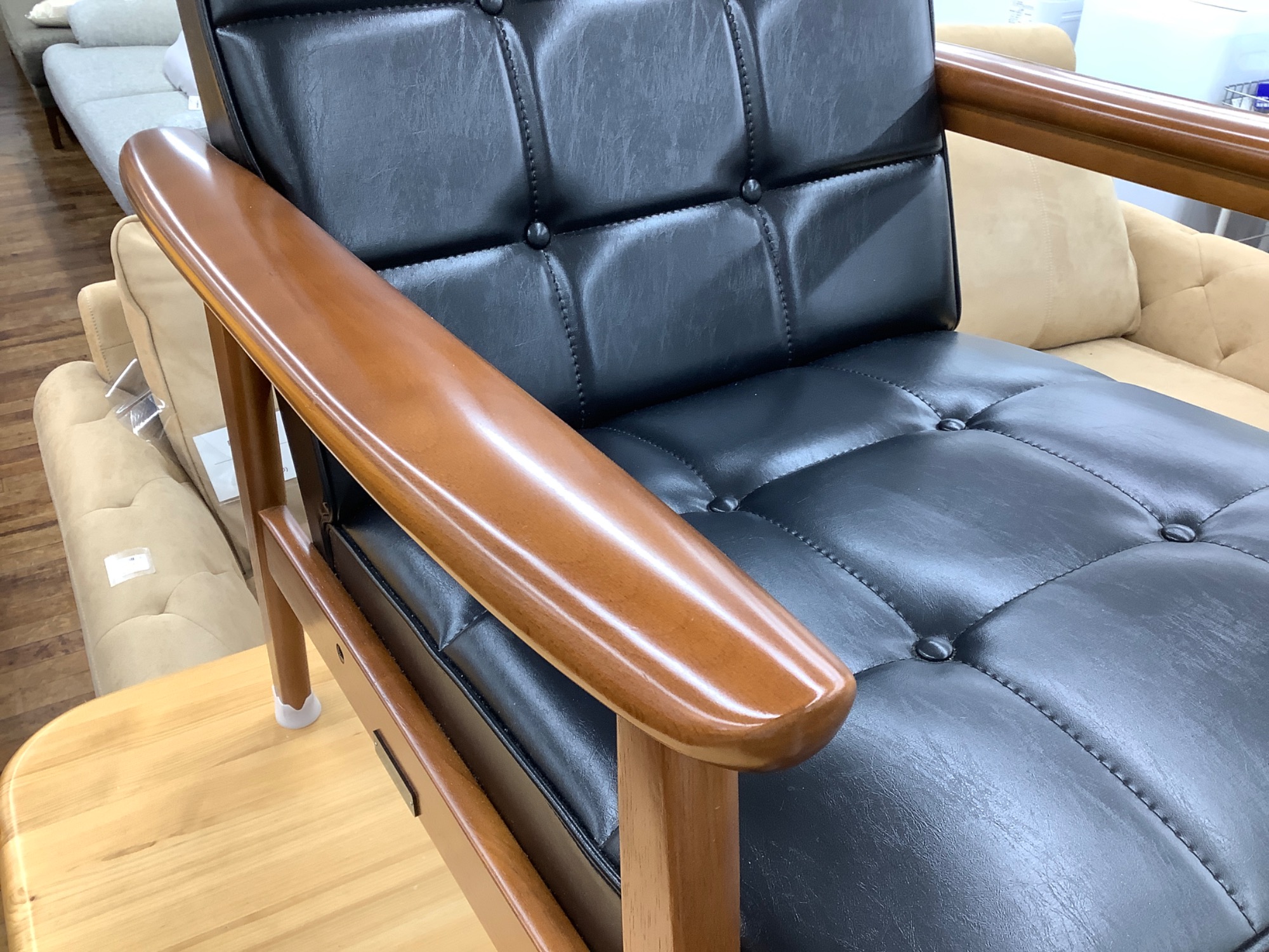 カリモク】Kチェア1シーター が入荷致しました！｜2025年12月18日