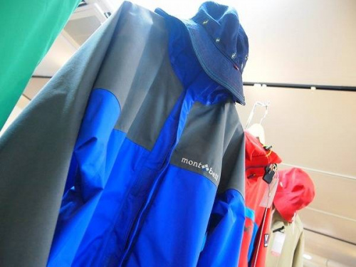 ジャケット・パーカーのアウトドアファッション