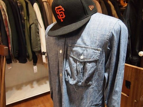メンズファッションのデニムシャツ
