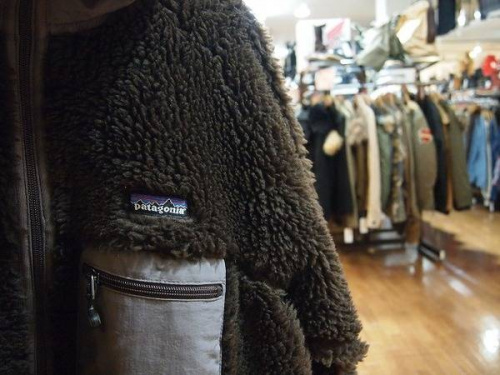 レトロカーディガンのパタゴニア(patagonia)