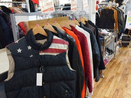 50％OFFの入間店衣類