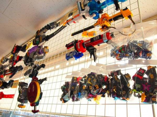 変身ベルトの入間店