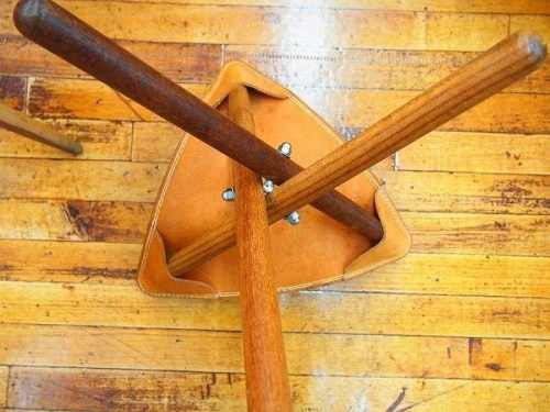 レザーチェアの入間家具