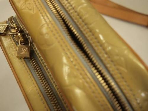カジュアルバッグのルイヴィトン(LOUIS VUITTON)