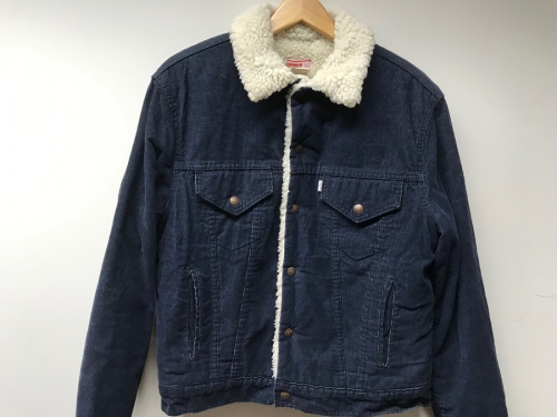 アウターのLevi's