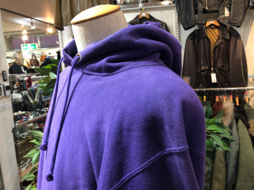 アウターのChampion REVERSE WEAVE
