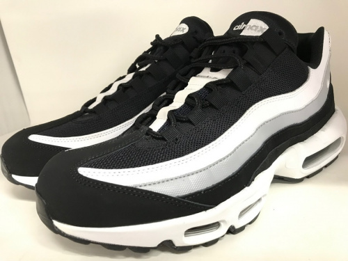 メンズファッションのスニーカー