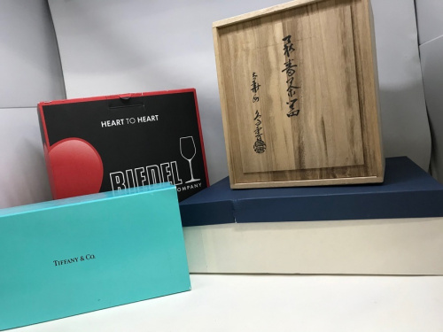 贈答品の洋食器