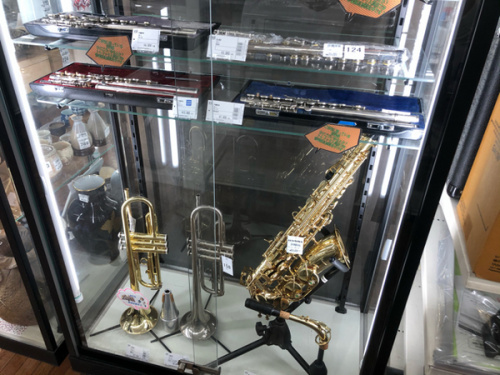 楽器のサックス