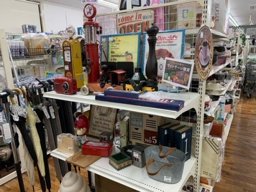置物の入間店中古雑貨
