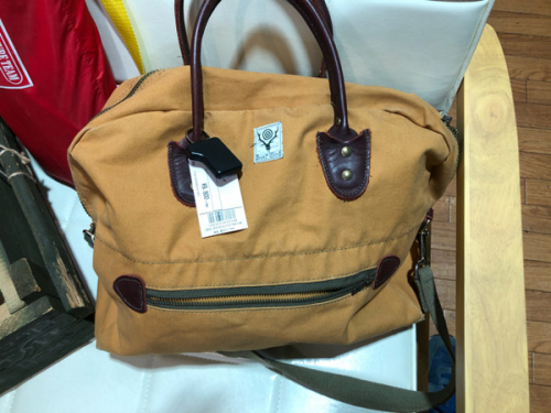 バッグのLOUIS VUITTON