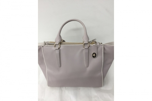 バッグのショルダーバッグ