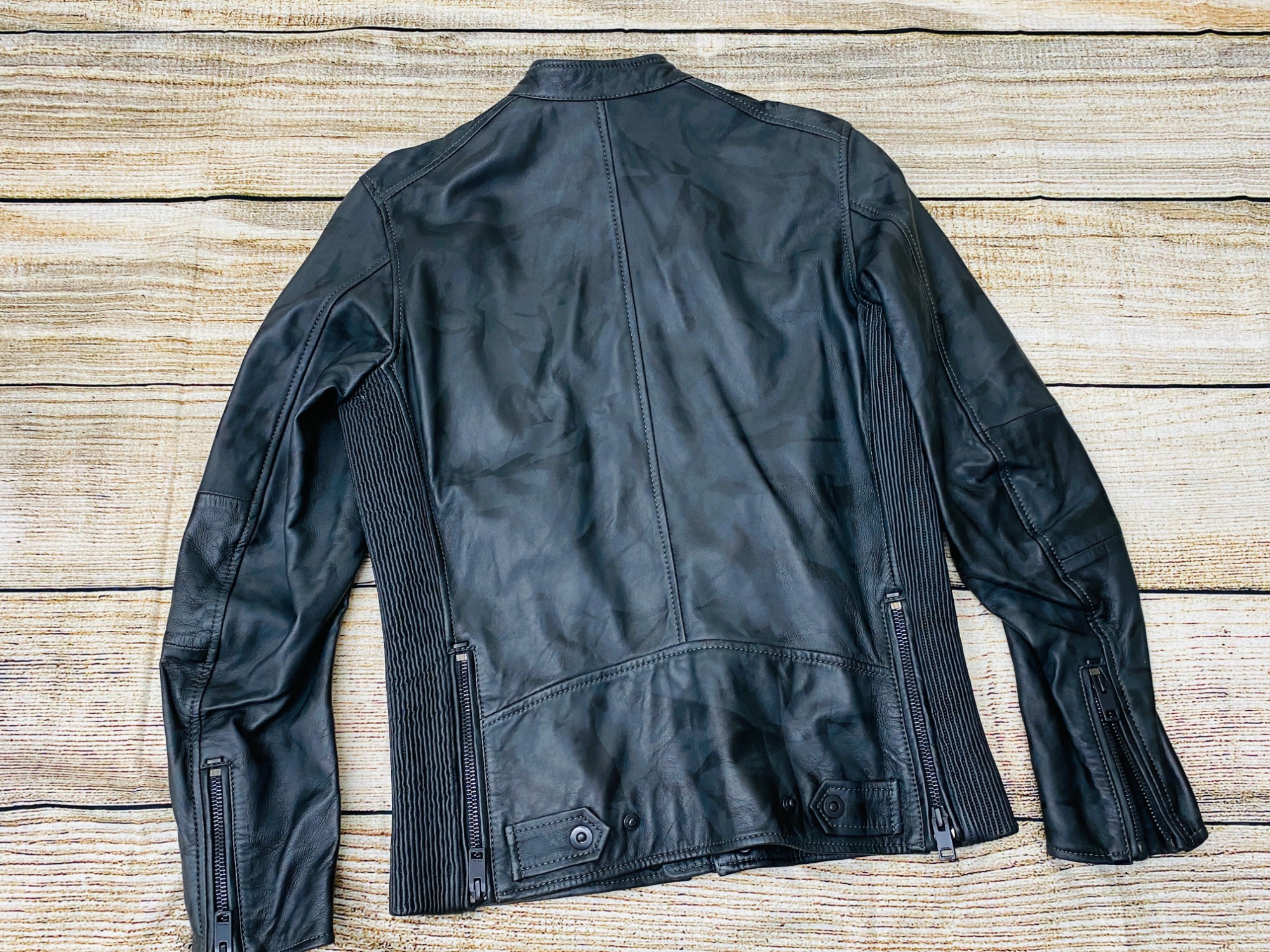 DIESEL（ディーゼル）のシングルライダースジャケットを買取入荷