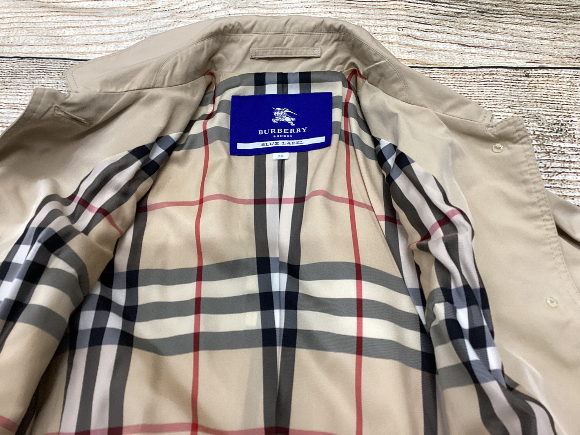BURBERRY BLUE LABEL(バーバリーブルーラベル)のトレンチコート