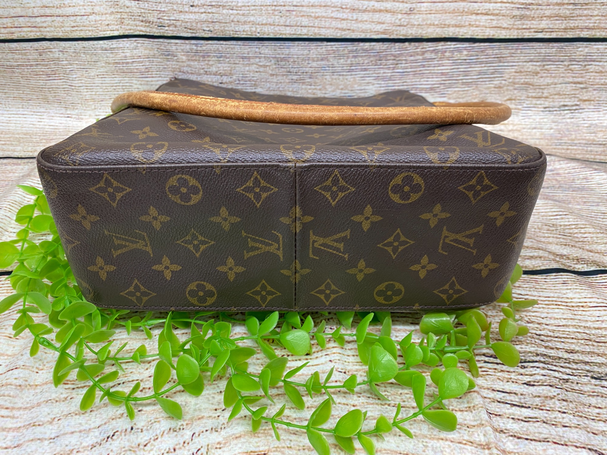 LOUIS VUITTON（ルイ・ヴィトン）のショルダーバッグ