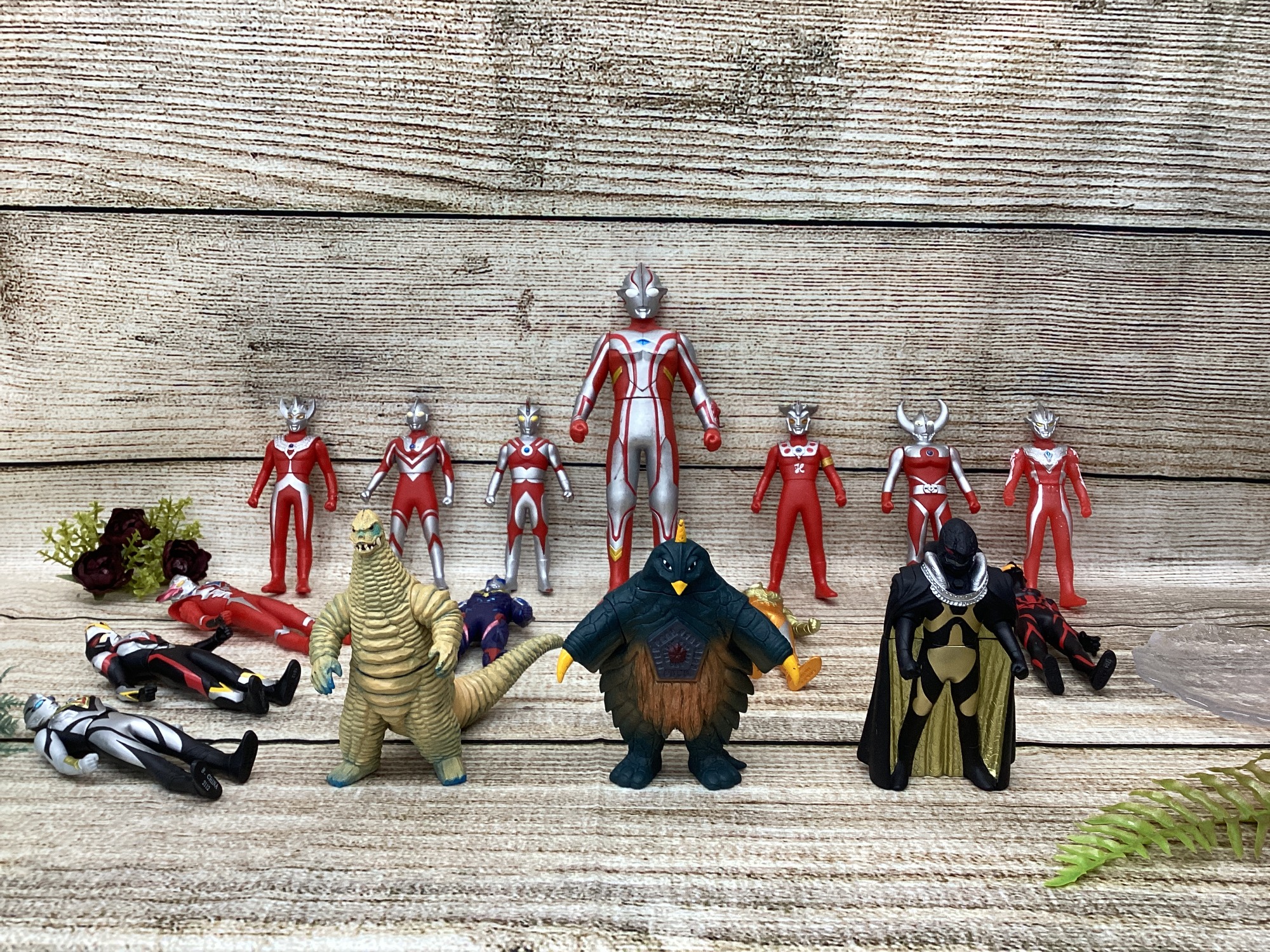 ウルトラマンソフビフィギュア186点タグ付き新品未使用品店舗購入品