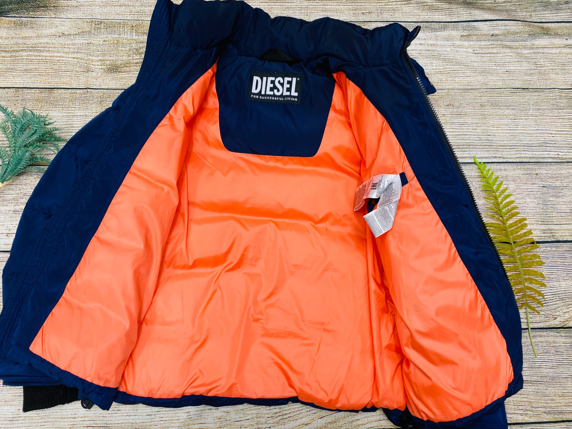 ダウンジャケット買取募集中】DIESELのダウンジャケット