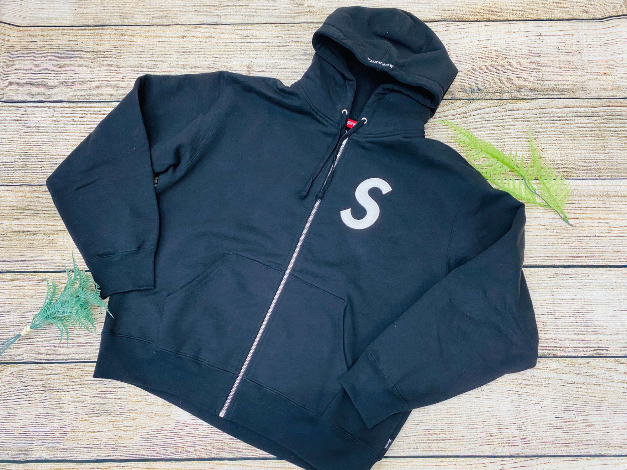 メンズ衣類買取募集中】Supreme（シュプリーム）のSロゴ ジップアップ