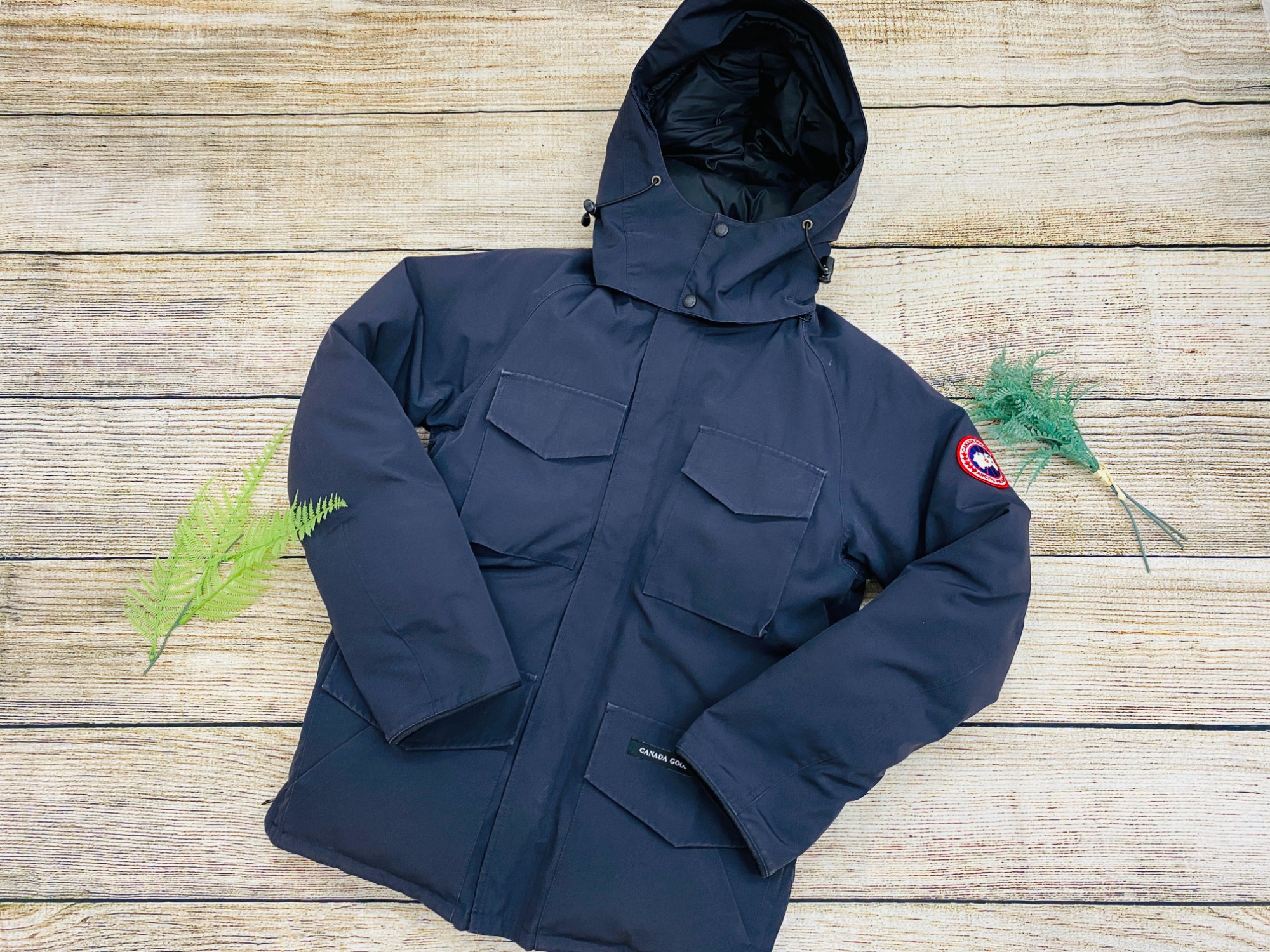 メンズ衣類買取募集中】CANADA GOOSE（カナダグース）のカムループス