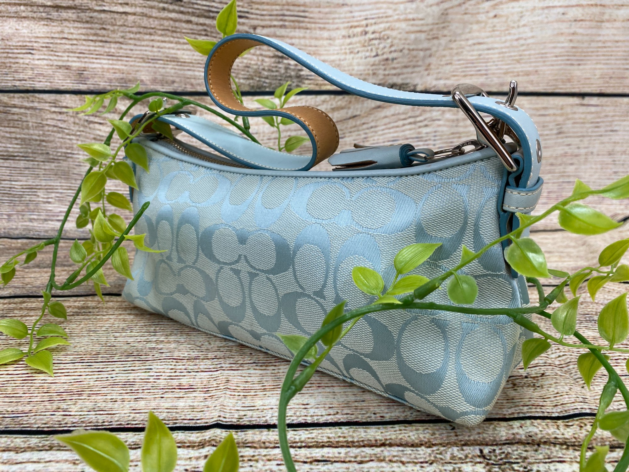 希少　COACH コーチ フローラル　ハワイアン　メッセンジャー　グレー　水色 COACH / コーチ】シグネチャーワンショルダーバッグ｜爽やかなスカイ
