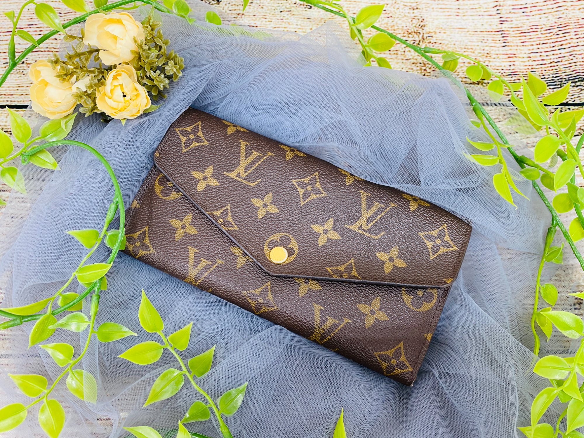 LOUIS VUITTON モノグラム お札入れ　ポルトフォイユ Louis Vuitton / ルイヴィトン】モノグラム ポルトフォイユ・サラ｜長
