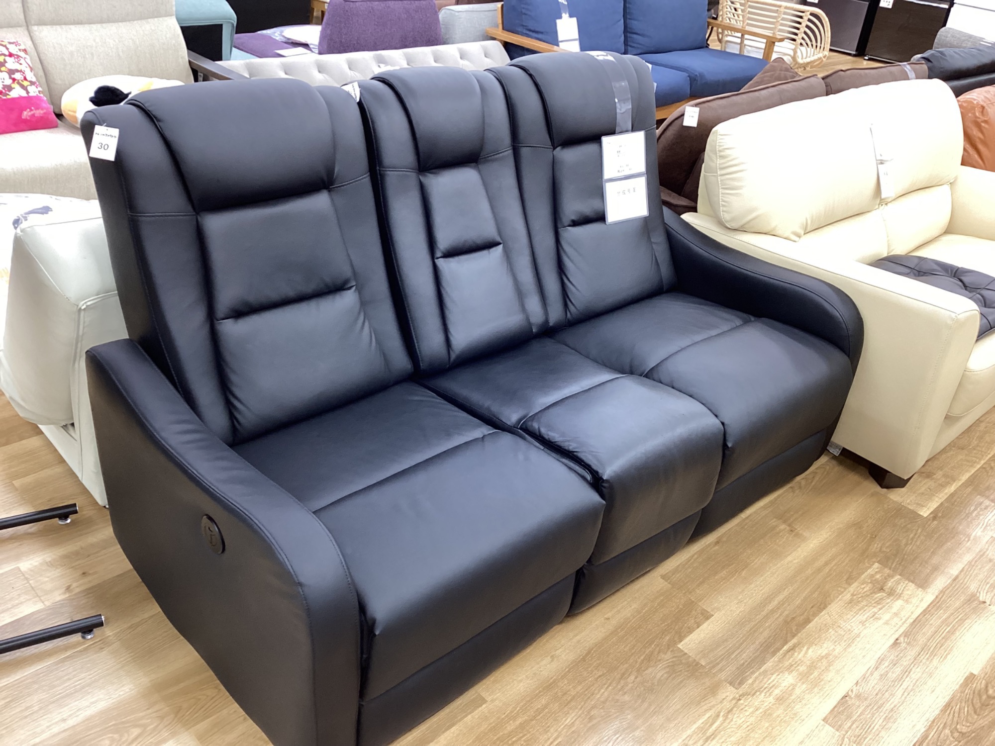 【トレファク神戸南店】Domicii 電動リクライニングソファ【取りに来られる方限定】 トレファク神戸南店】電動リクライニングソファ【取りに来られる方限定】