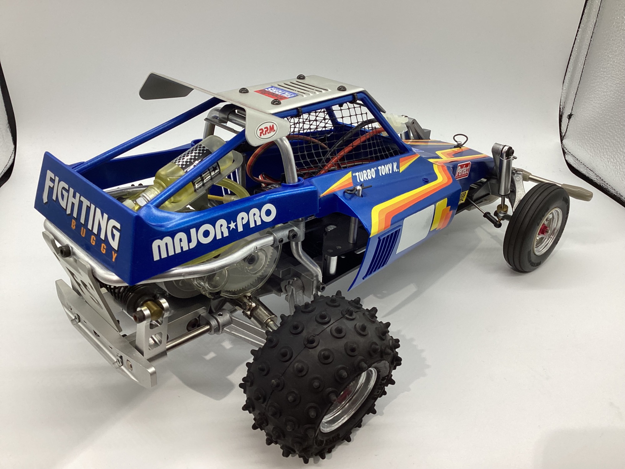 TAMIYAのラジコン 1/10 ファイティングバギーが入荷いたしました